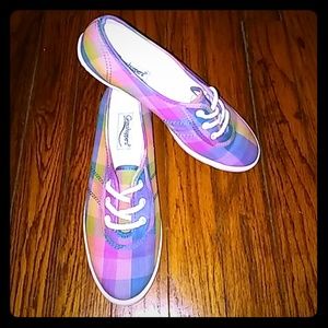 SOLD!     Plaid Grasshoppers shoes